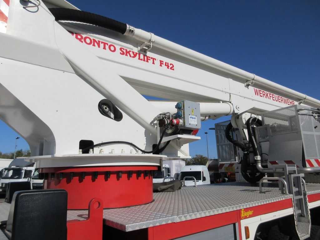 Mercedes-Benz ACTROS 2640 L ZIEGLER*BRONTO SKYLIFT 42 M*LÖSCH- Photo 7